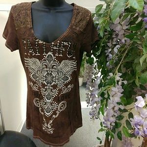 Daytrip Studded Faithful V neck T-shirt